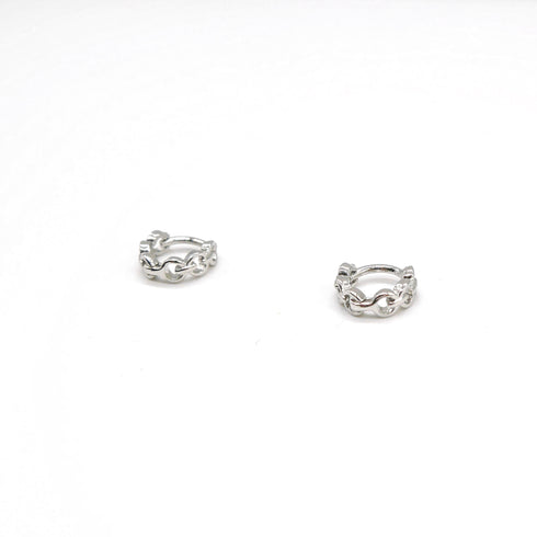 Deformed chain pierce earrings